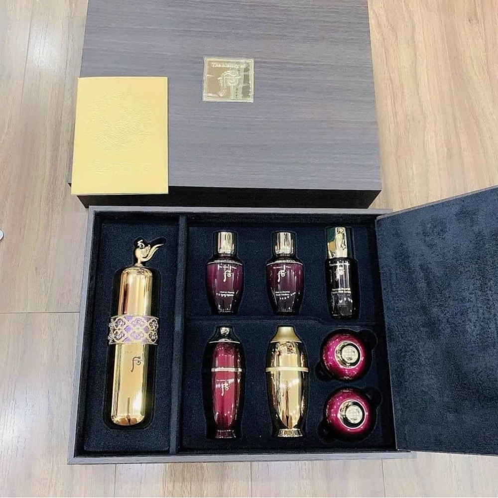 The history of Whoo Hwanyu Signature Ampoule 40ml Special Set Gift set